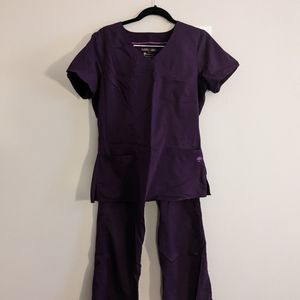 Healing Hands Scrubs Set